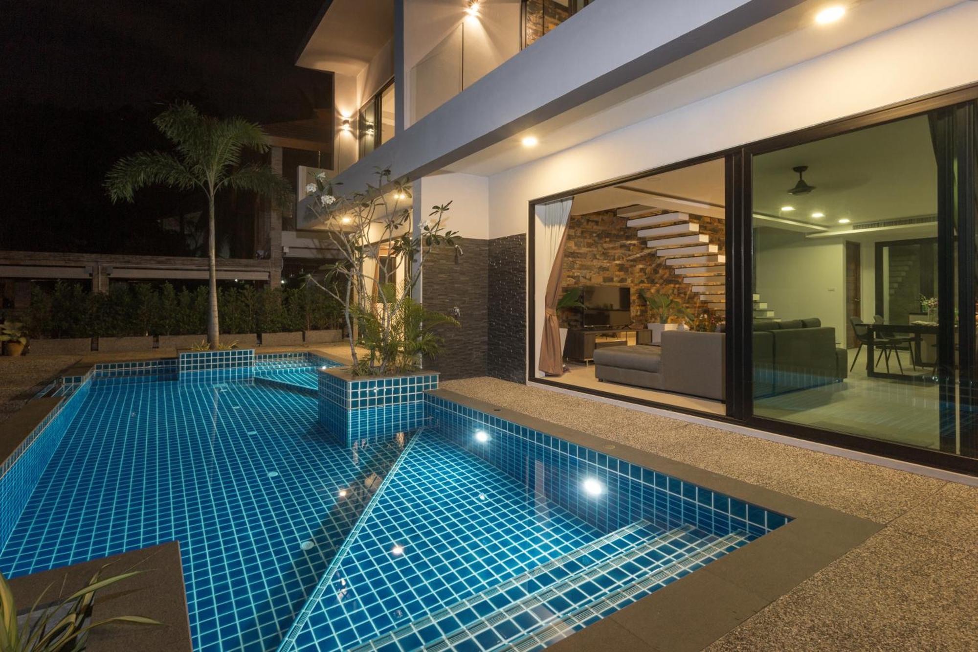 Twin Villas Seaview Kata Екстер'єр фото