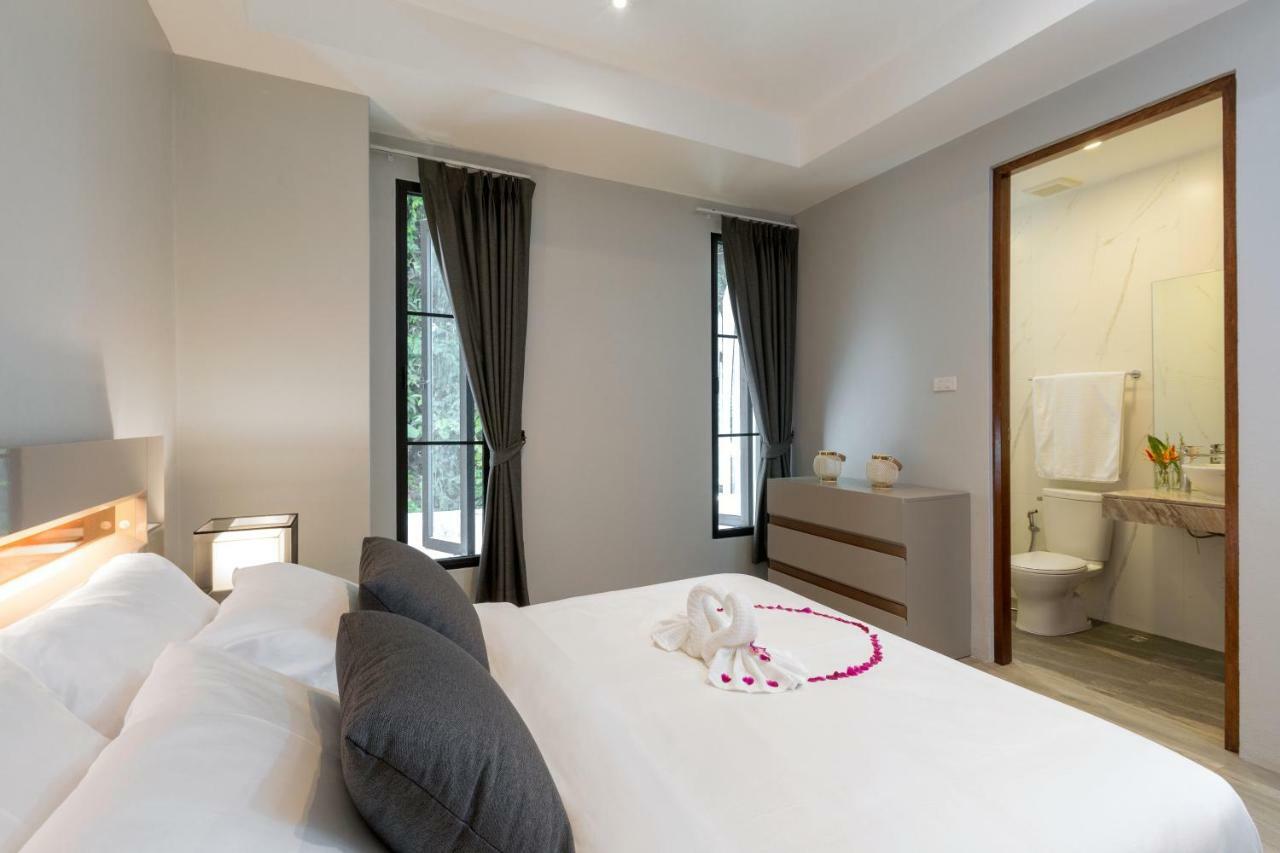Twin Villas Seaview Kata Екстер'єр фото